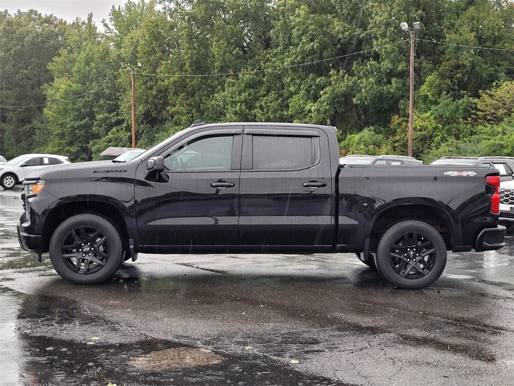 2023 Chevrolet Silverado 1500 Custom photo 6
