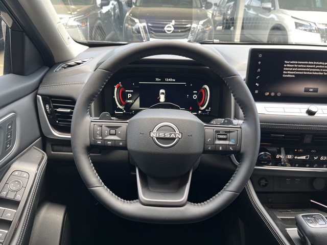 2025 Nissan Rogue Platinum photo 10