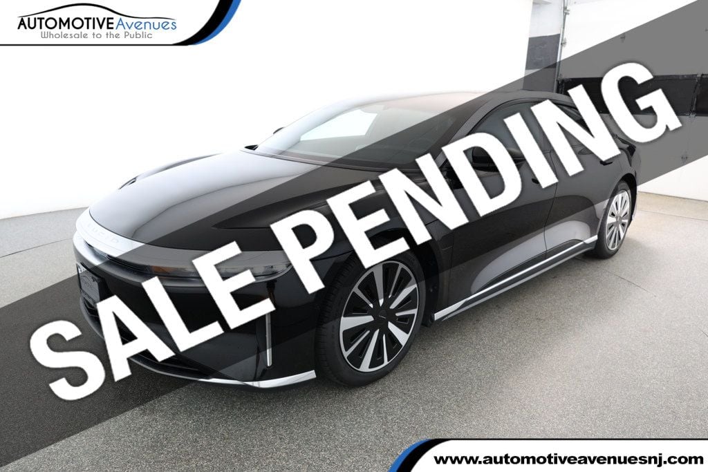 2024 Lucid Air Touring's photo