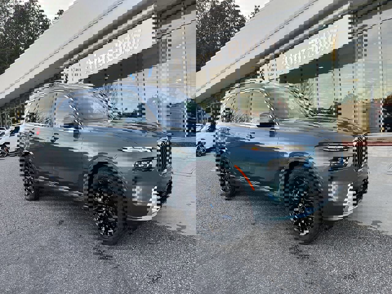 2026 BMW X7 40i's photo