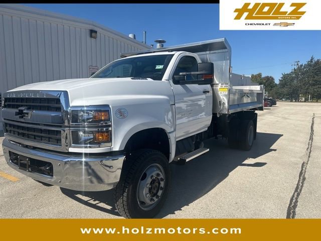 2024 Chevrolet Silverado 4500 Medium Duty Chassis Cab Work Truck's photo