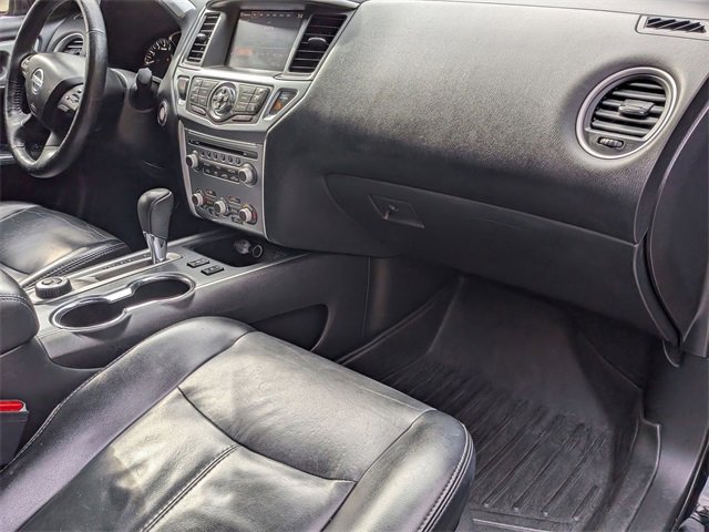 2018 Nissan Pathfinder SL photo 35
