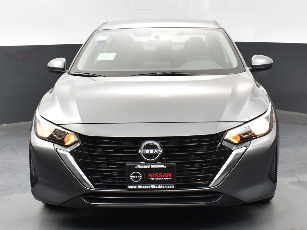 2025 Nissan Sentra SV photo 2