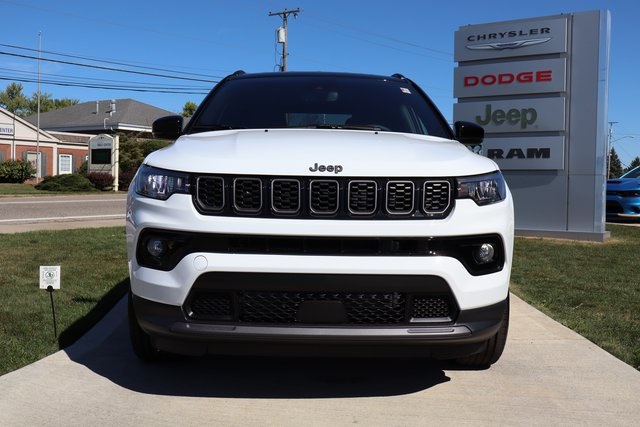 2026 Jeep Compass Limited Altitude photo 4