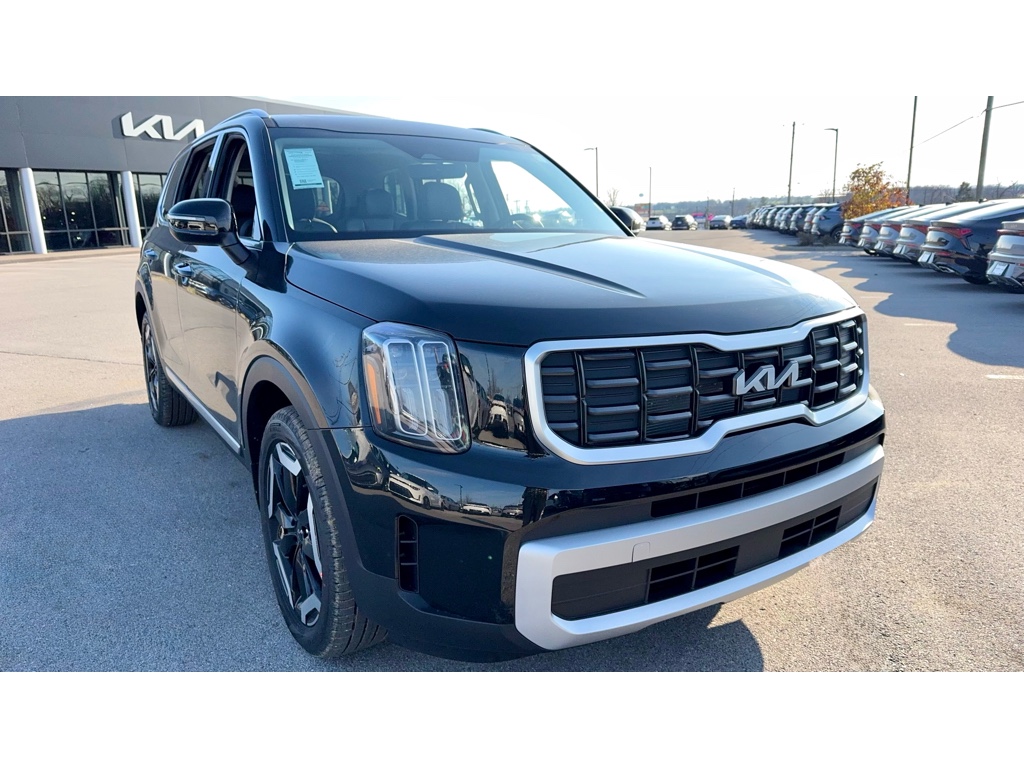 2025 Kia Telluride S's photo
