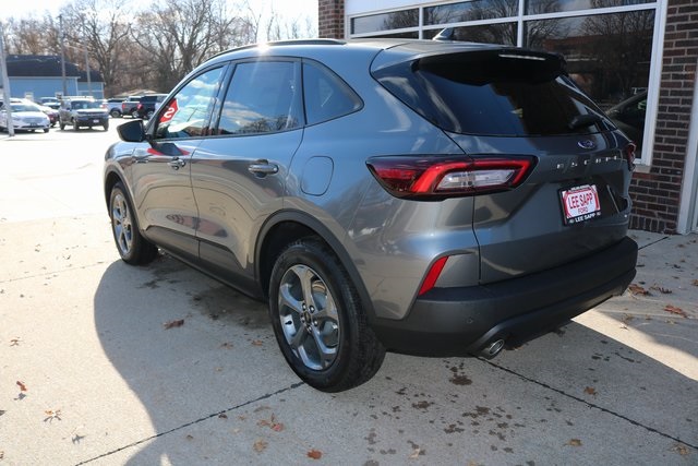 2026 Ford Escape ST-Line Select photo 4