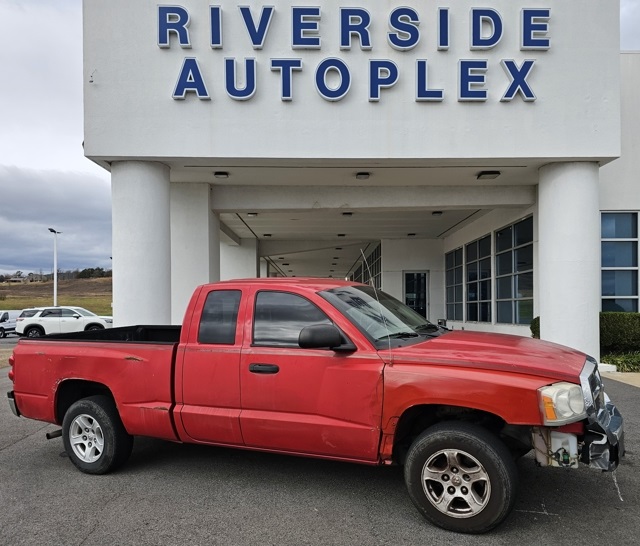 2005 Dodge Dakota SLT