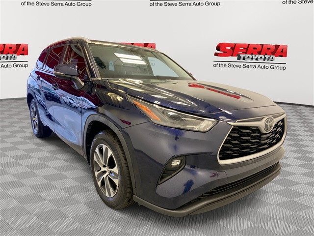 2023 Toyota Highlander XLE's photo