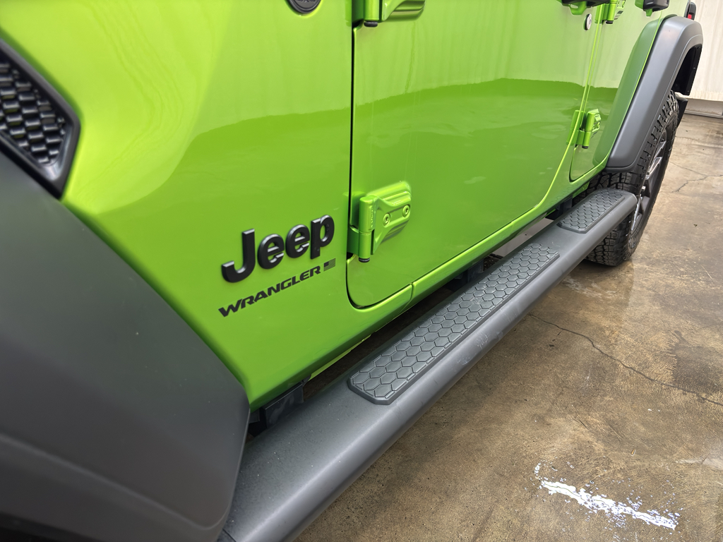 2025 Jeep Wrangler Sport S photo 12