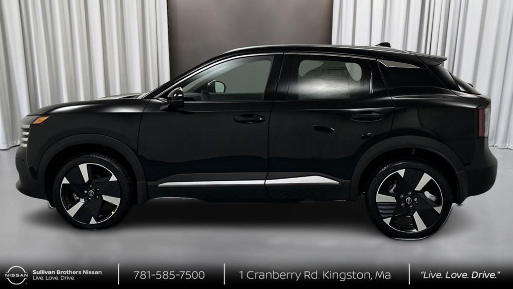 2025 Nissan Kicks SR photo 5
