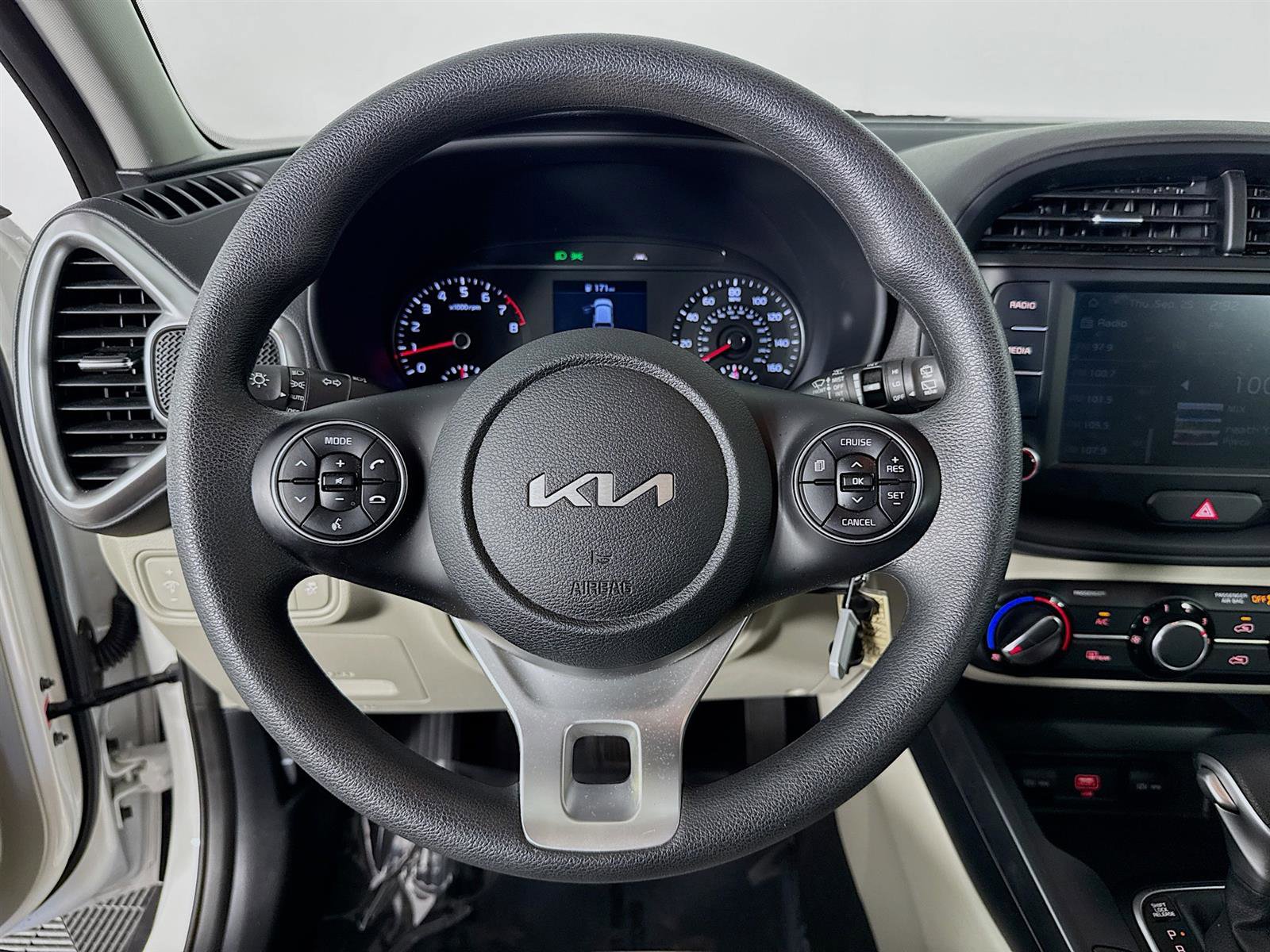2022 Kia Soul LX photo 7
