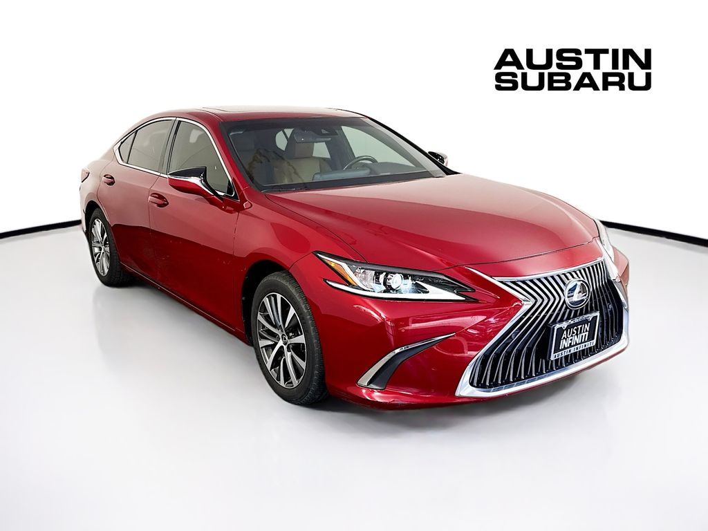 2020 Lexus ES 350's photo