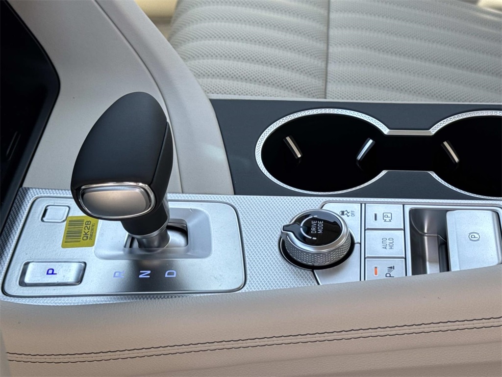2026 Genesis G70 2.5T Prestige photo 15