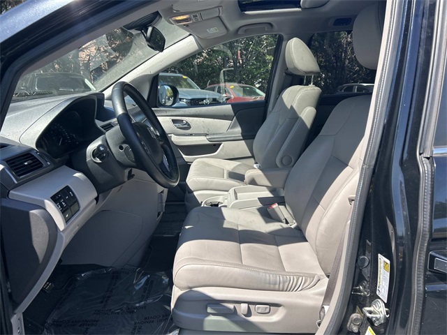 2014 Honda Odyssey EX-L photo 2