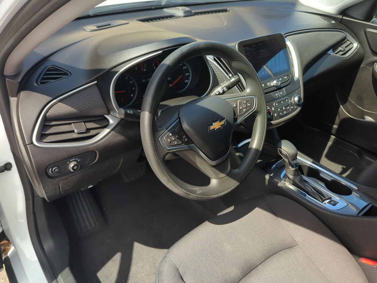 2023 Chevrolet Malibu 1LT photo 8