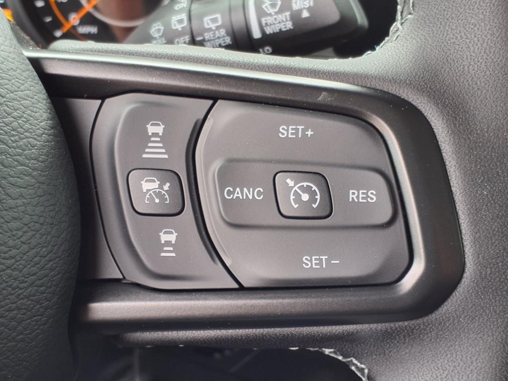 2025 Jeep Wrangler Rubicon photo 14