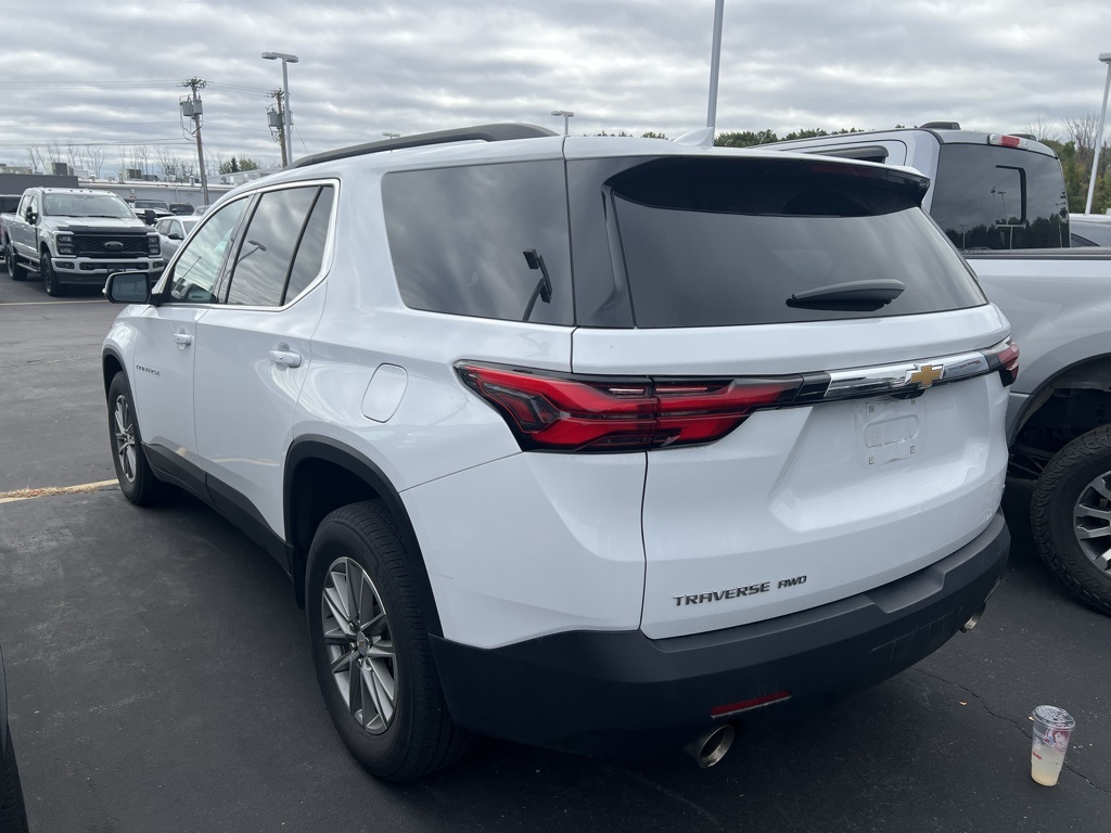 2023 Chevrolet Traverse Cloth 1LT photo 3