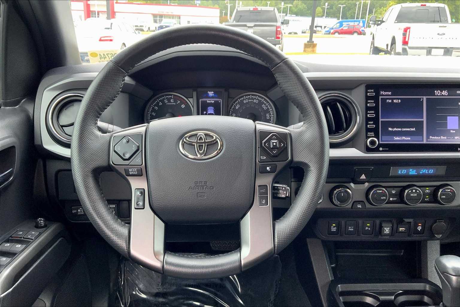 2023 Toyota Tacoma TRD photo 5
