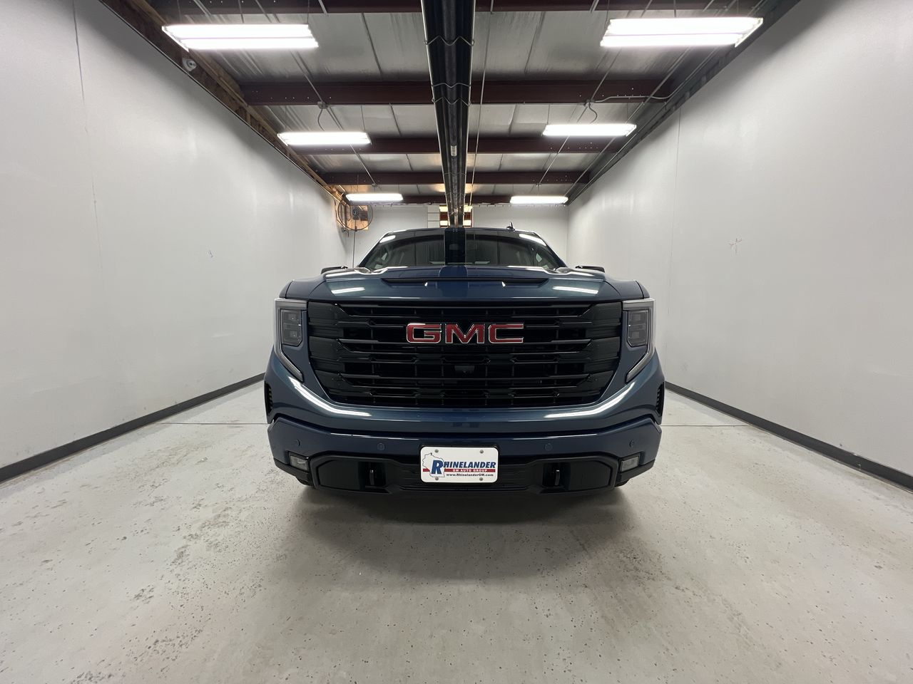 2026 Gmc Sierra Elevation photo 2