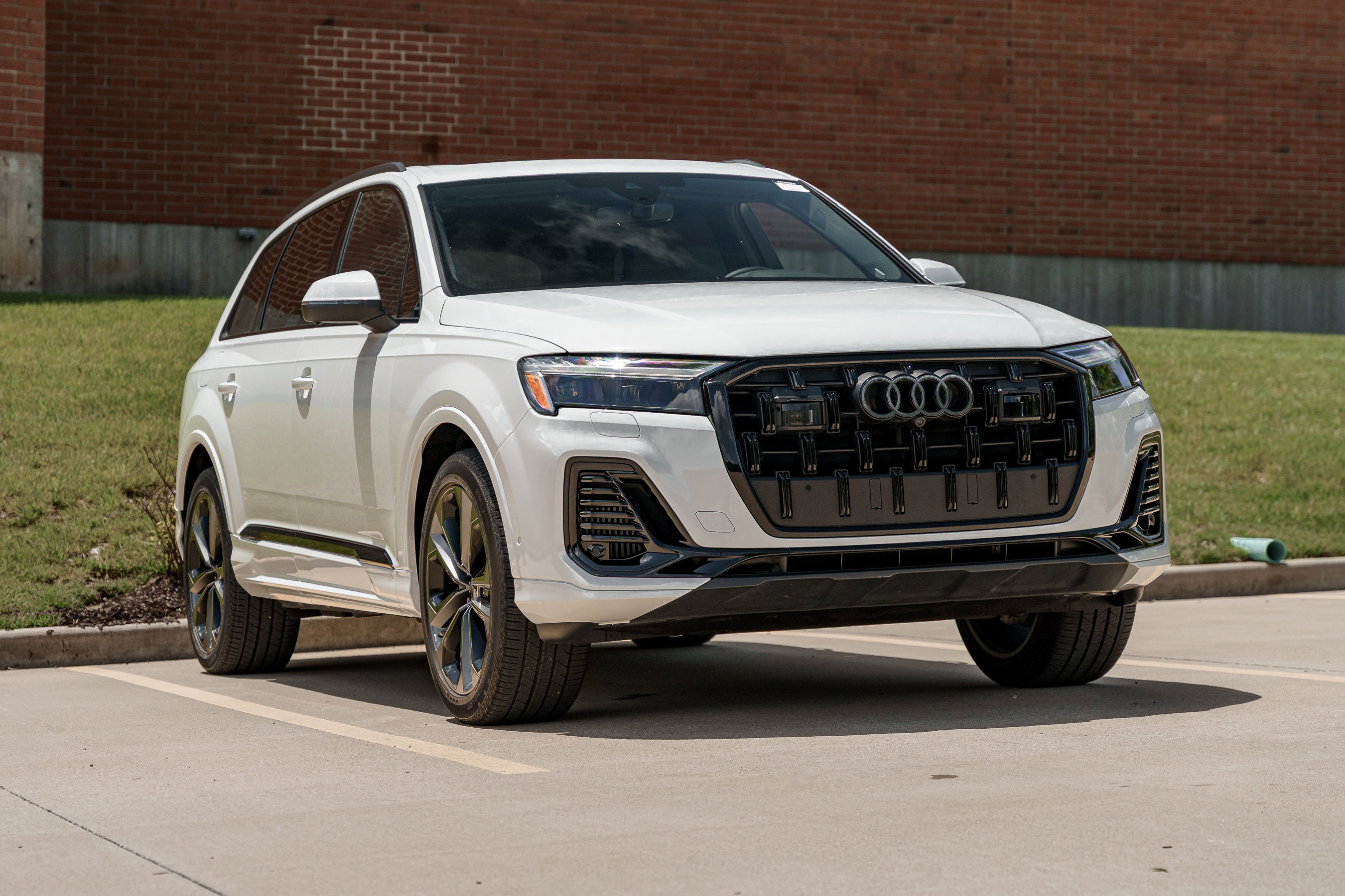 Used 2025 Glacier White Metallic Audi Premium Plus image 1