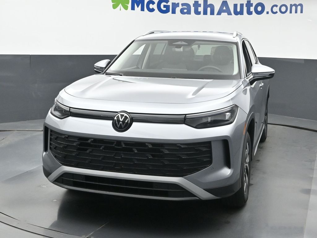 2025 Volkswagen Tiguan S photo 3