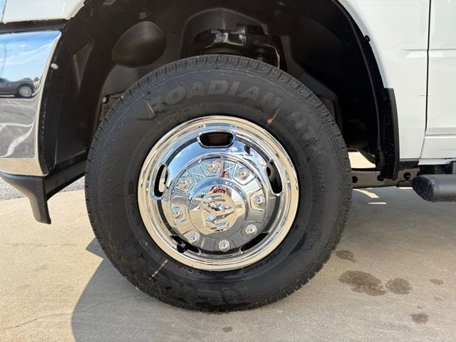 2026 Ram 3500 Tradesman photo 24
