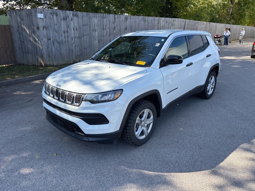 2023 Jeep Compass Sport's photo