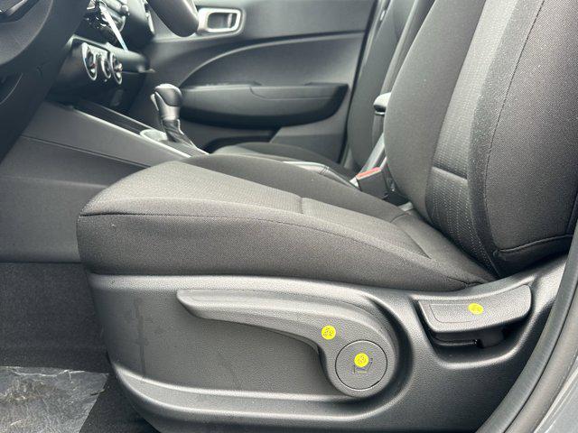 2025 Hyundai Venue SE photo 9