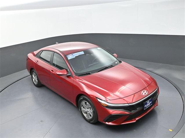 2025 Hyundai Elantra SE photo 20