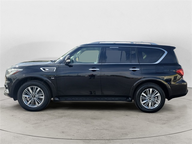 2019 Infiniti QX80 Luxe photo 2