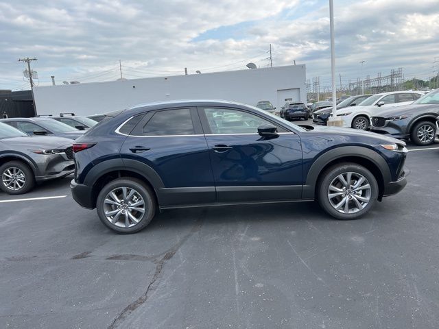 2025 Mazda CX-30 2.5 S Preferred photo 4