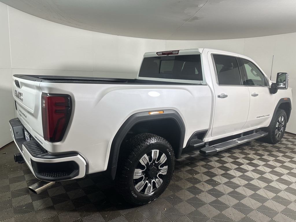 2025 Gmc Sierra 2500 HD Denali photo 3