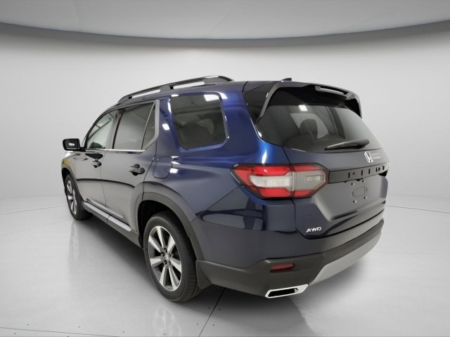 2025 Honda Pilot Touring photo 3