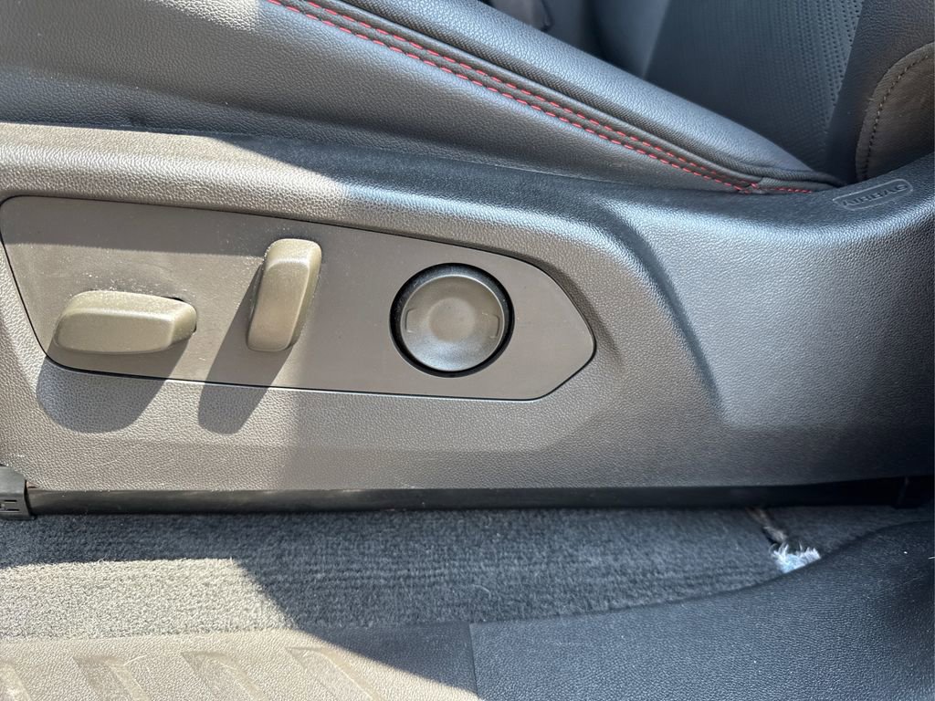 2023 Gmc Canyon AT4X photo 23