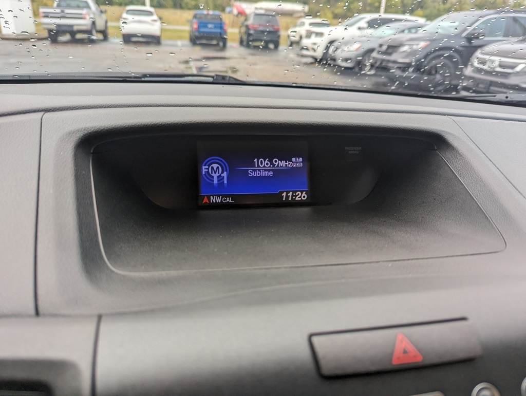 2014 Honda CR-V LX photo 14