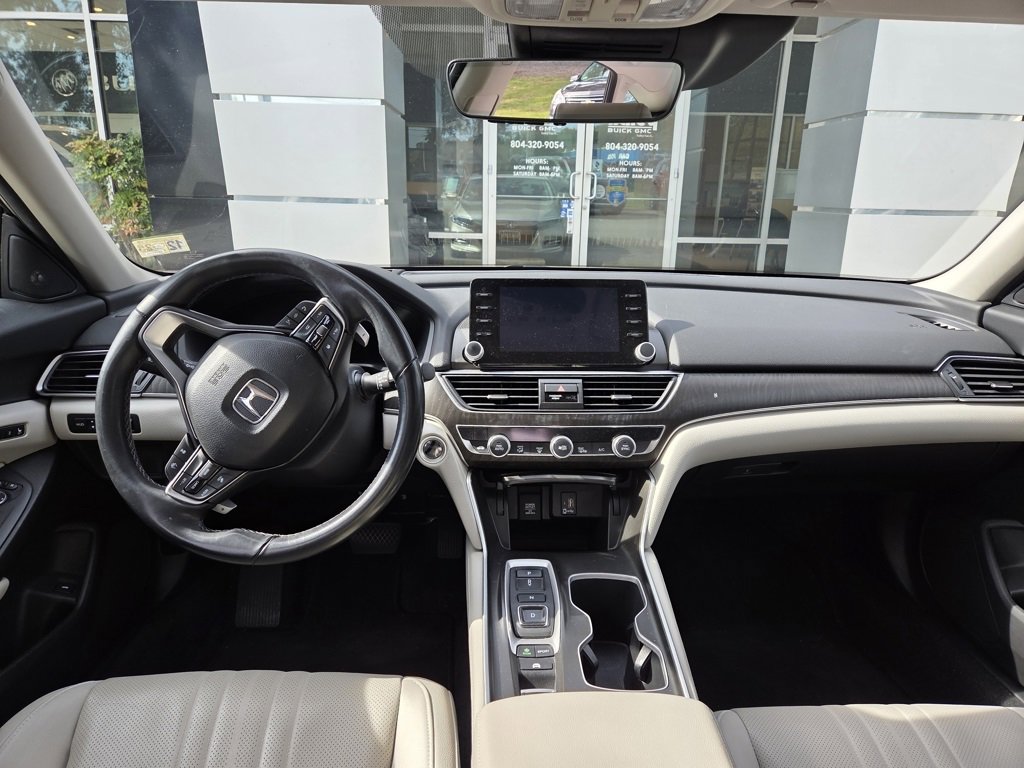 2020 Honda Accord Hybrid Touring photo 9