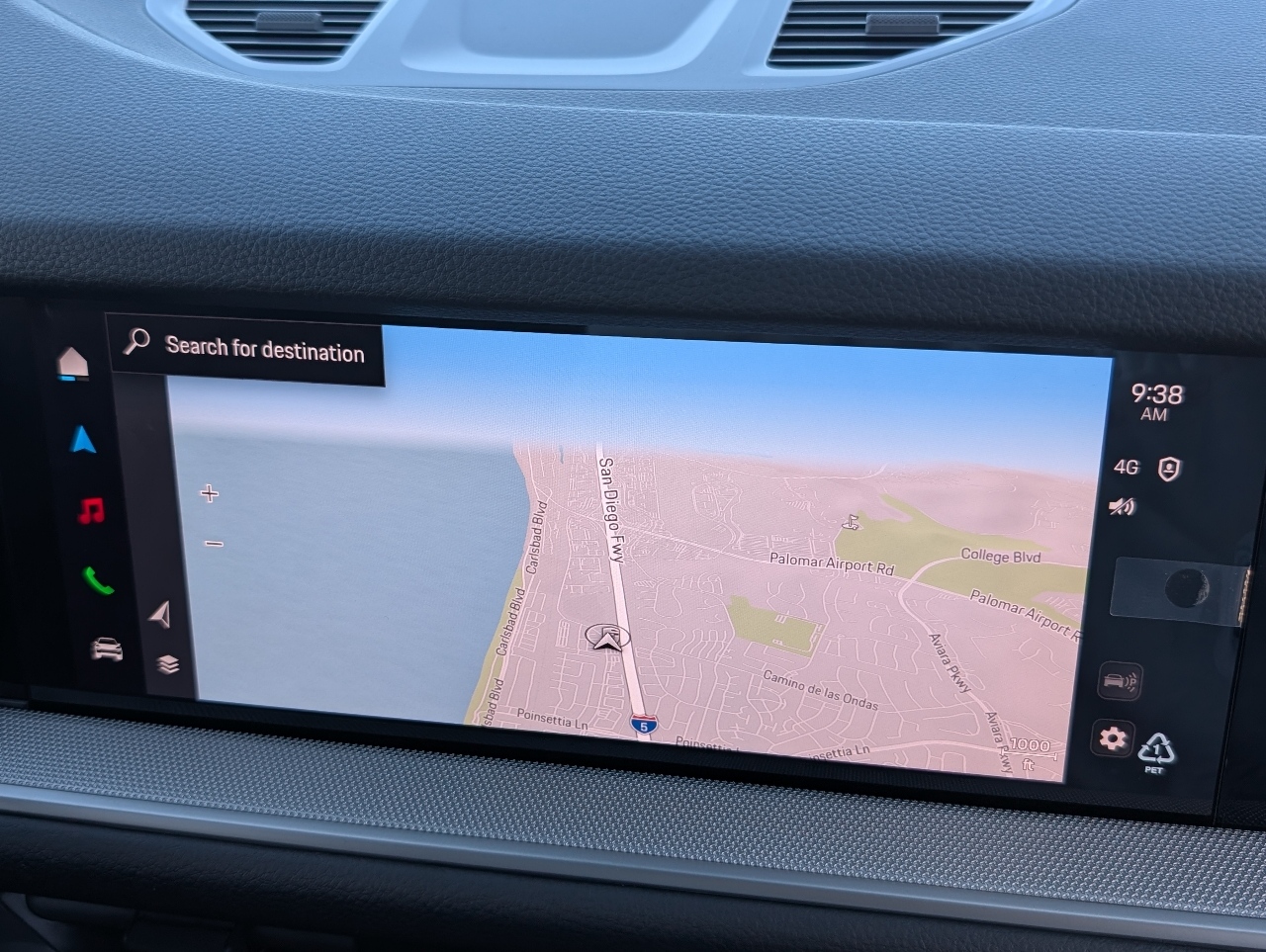 2025 Porsche Cayenne photo 13