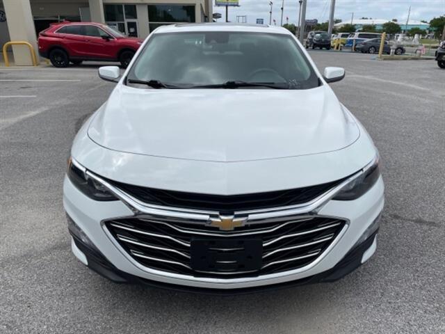 2023 Chevrolet Malibu 1LT photo 2