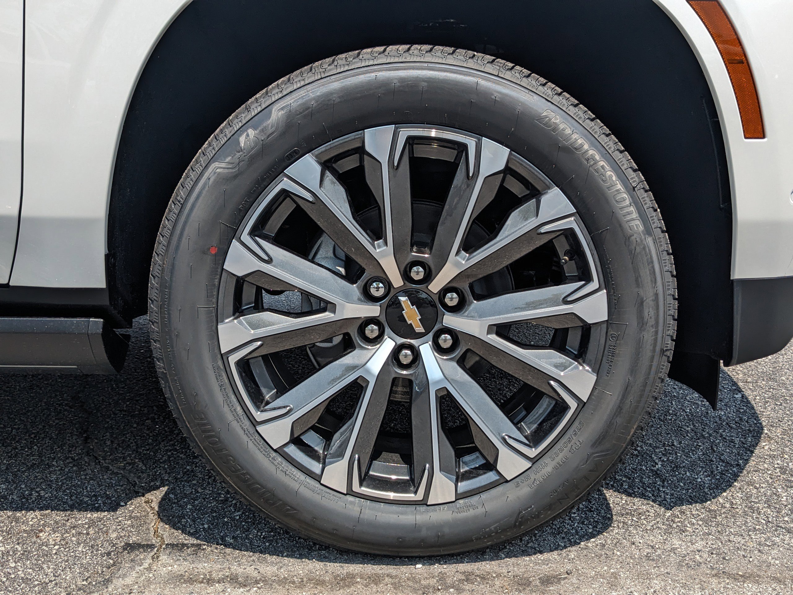 2025 Chevrolet Tahoe High Country photo 9