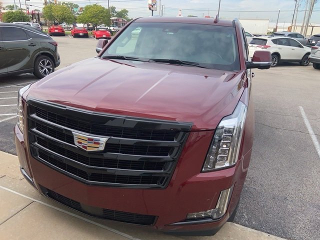 2019 Cadillac Escalade Premium Luxury photo 2