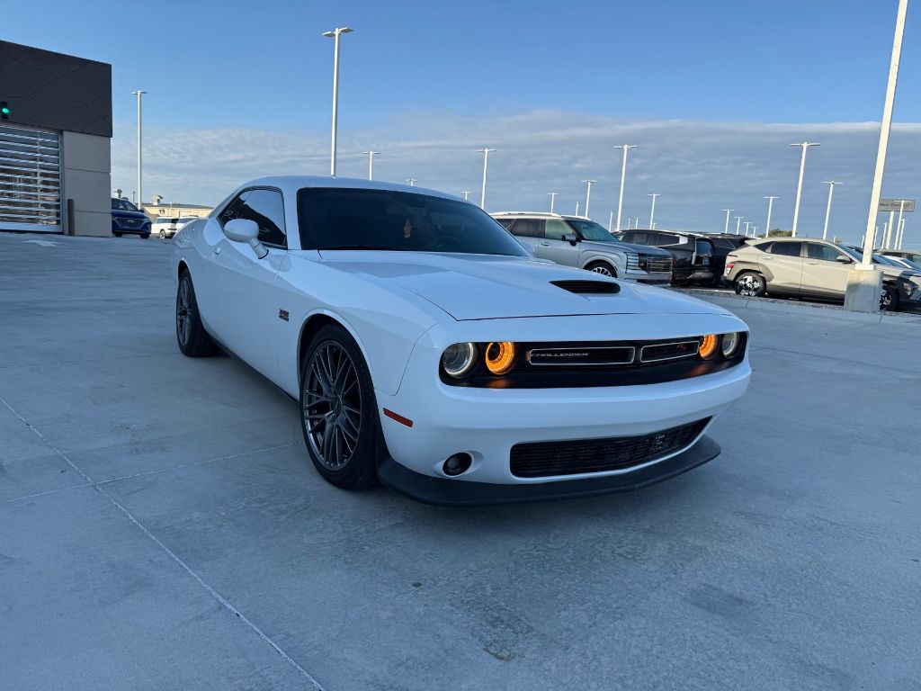 2019 Dodge Challenger R/T photo 3