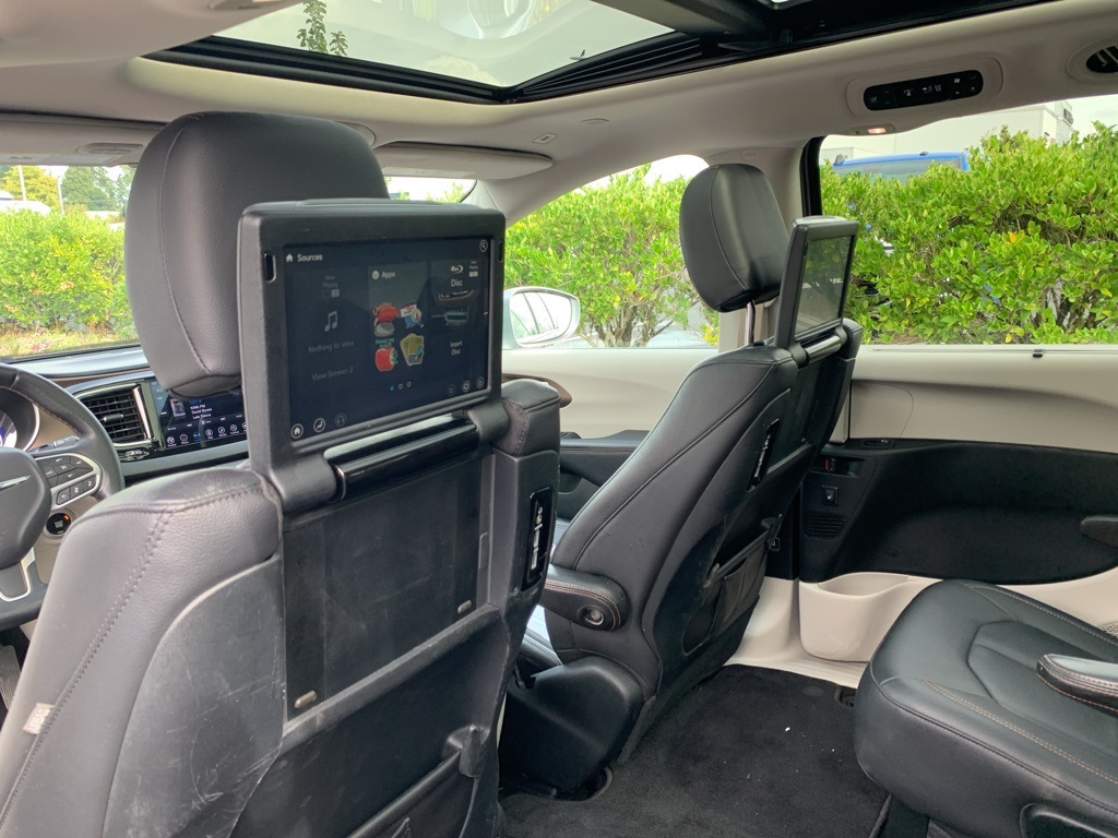 2018 Chrysler Pacifica Touring Plus photo 14