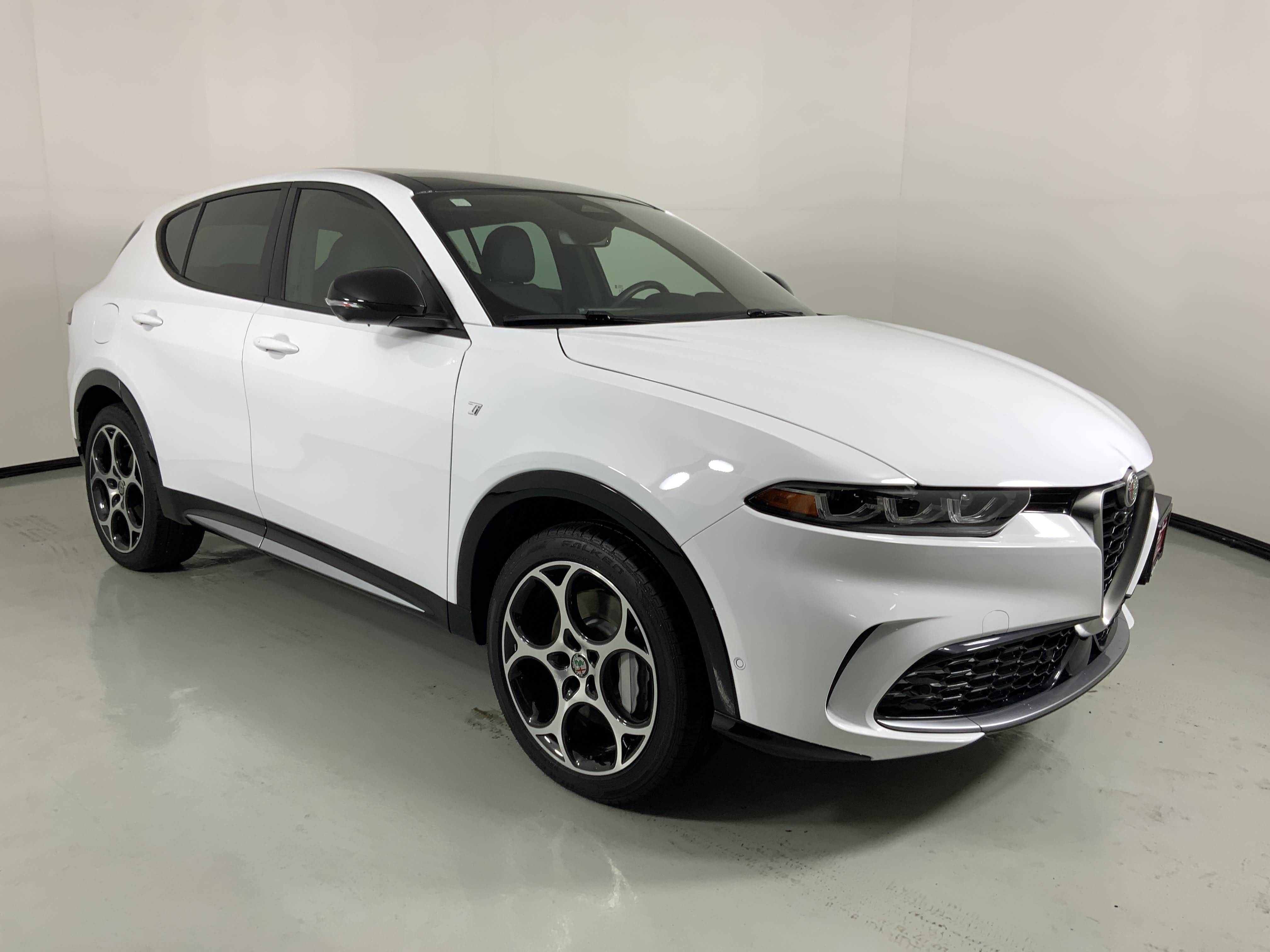 2024 Alfa Romeo Tonale Ti photo 3