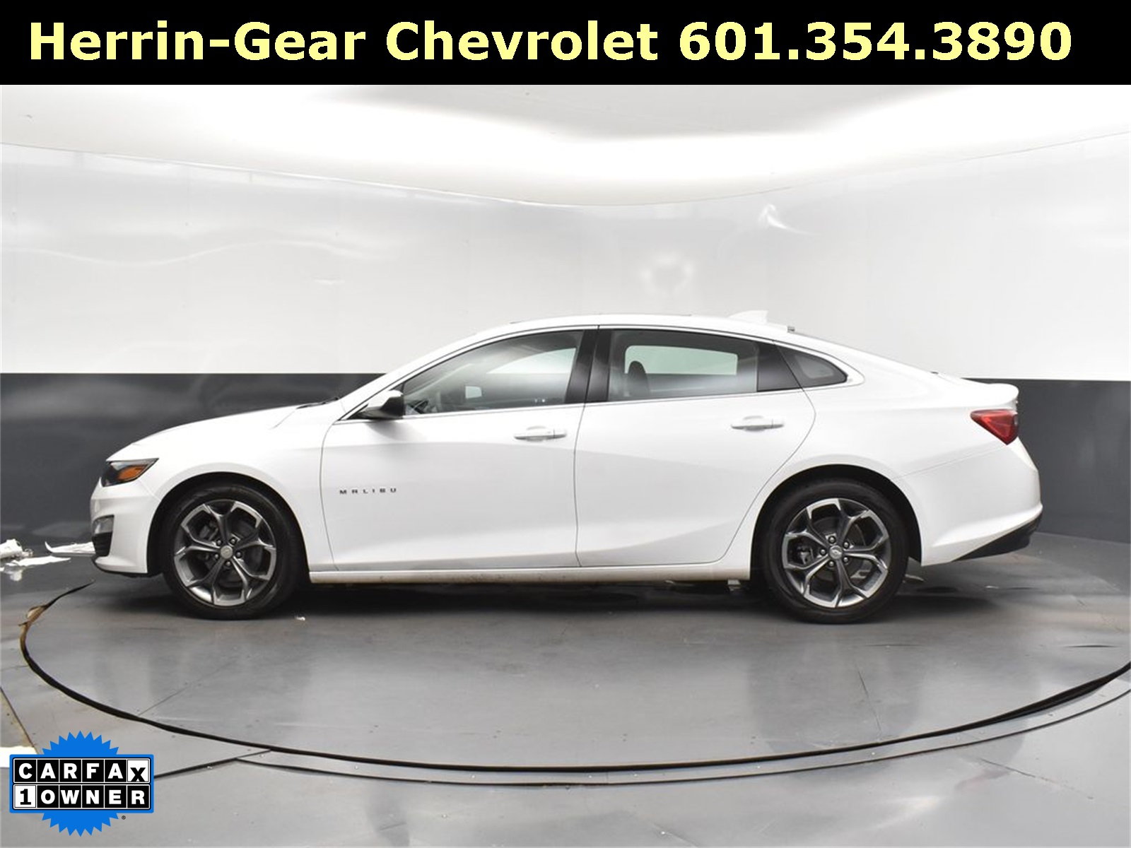 2024 Chevrolet Malibu 1LT photo 4