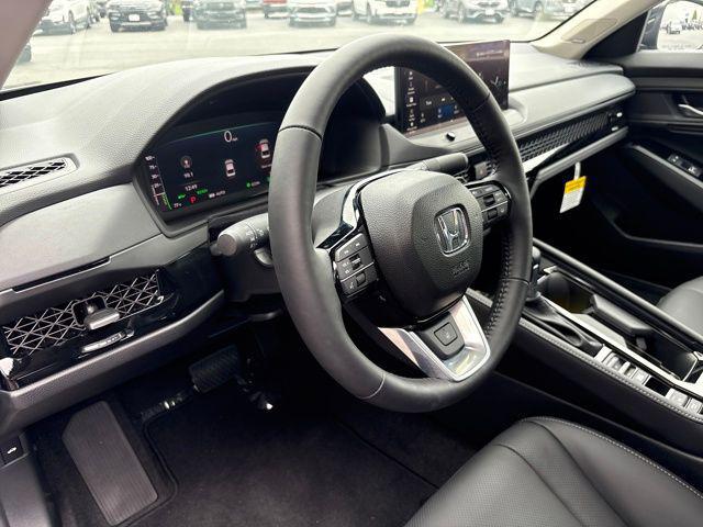 2025 Honda Accord Hybrid Touring photo 3
