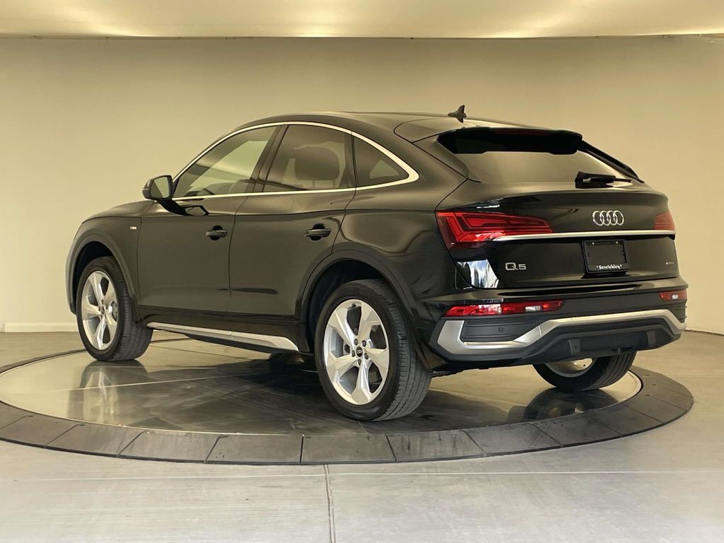 2025 Audi Q5 45 S line Premium Plus photo 2