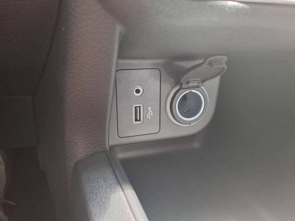 2025 Nissan Kicks Play S photo 21