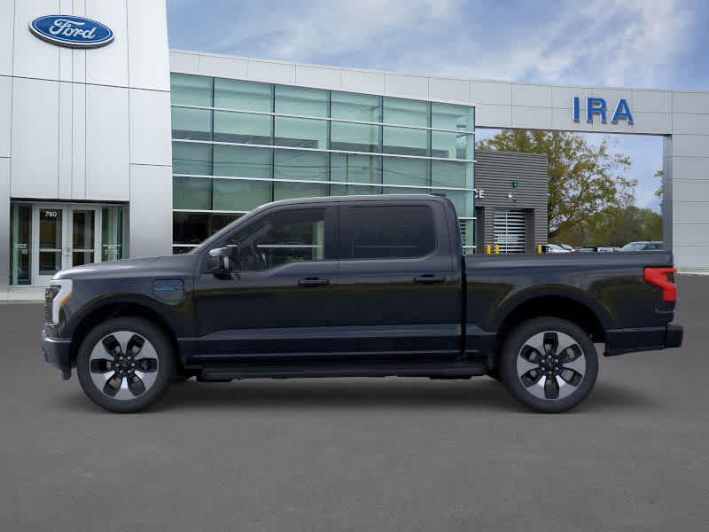 2025 Ford F-150 Lightning Platinum photo 3