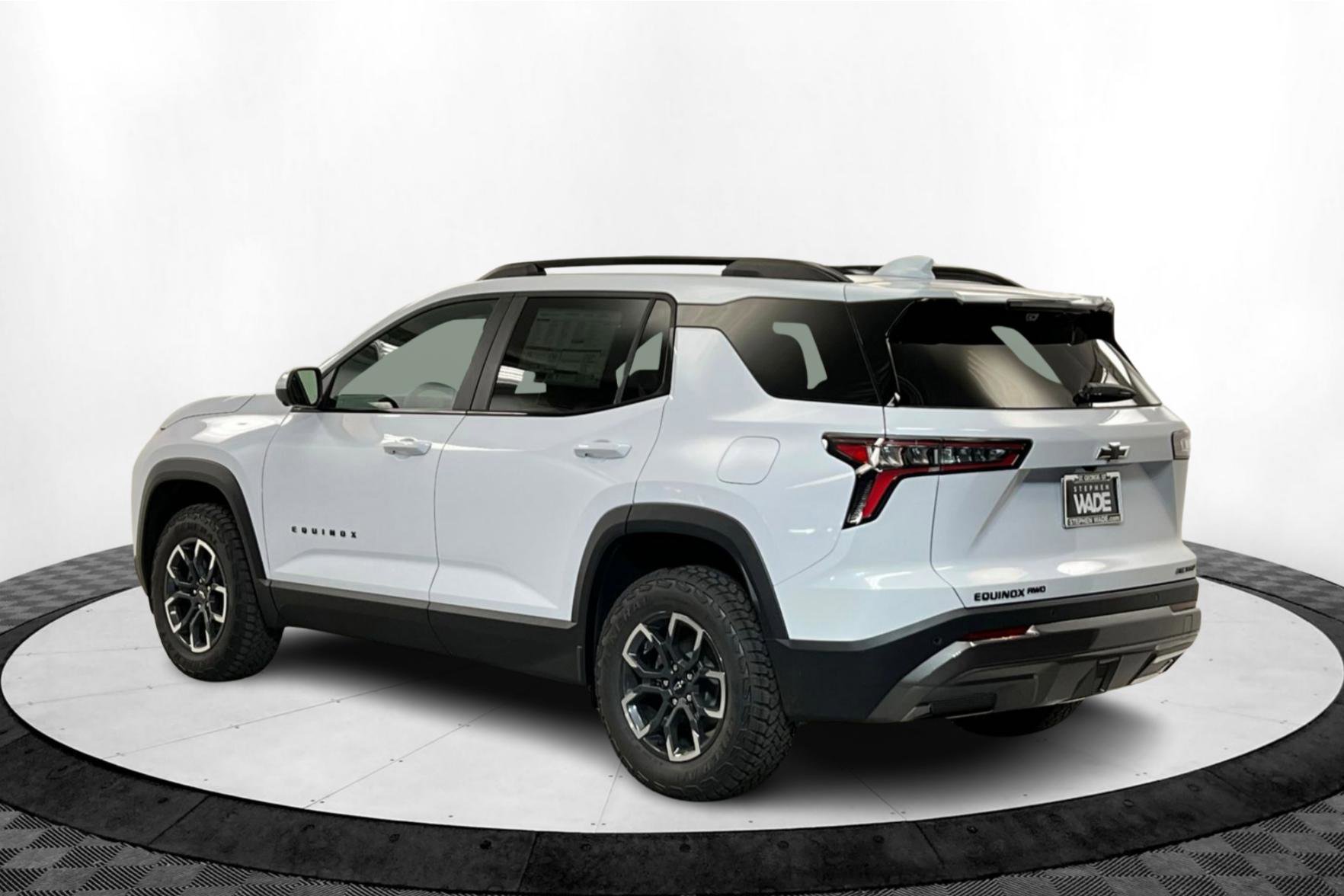 2026 Chevrolet Equinox ACTIV photo 3