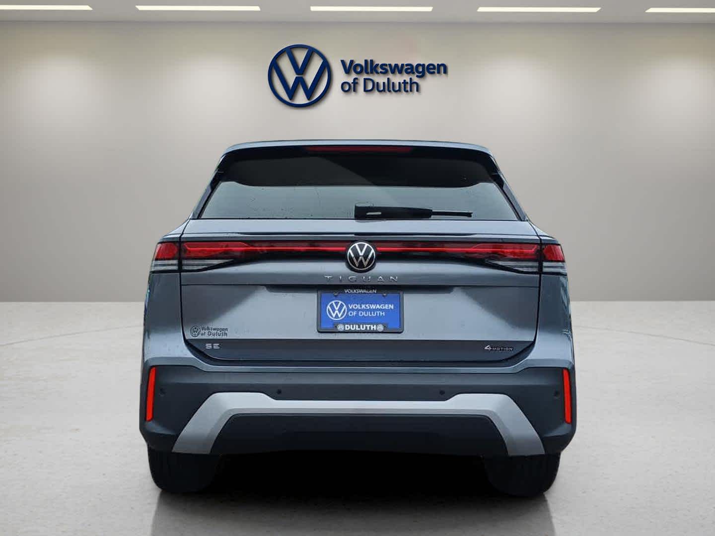 2025 Volkswagen Tiguan SE photo 4